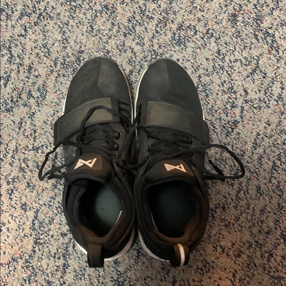 Nike Paul George 2.5 Black And White